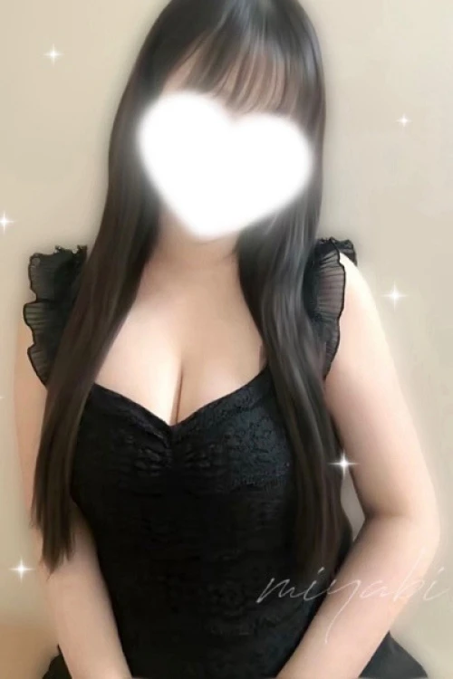 内永みやび